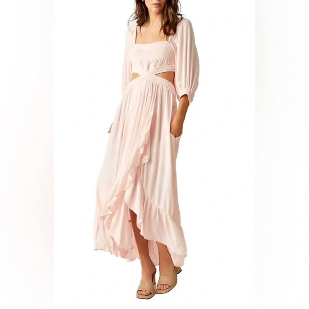 free people pink maxi dress Bloomspell Bliss the Sasha Sweetheart Maxi Dress features a flattering sweetheart neckline and a graceful Free People Women's Bloomspell Maxi